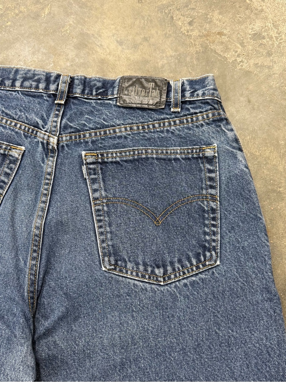 Vintage 90s Levis SilverTab Straight Loose Baggy Jeans 36x36 USA - Picture 2 of 11